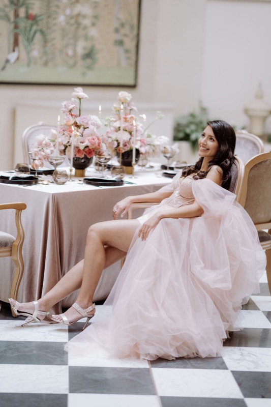 Bridal Editorial am Tisch