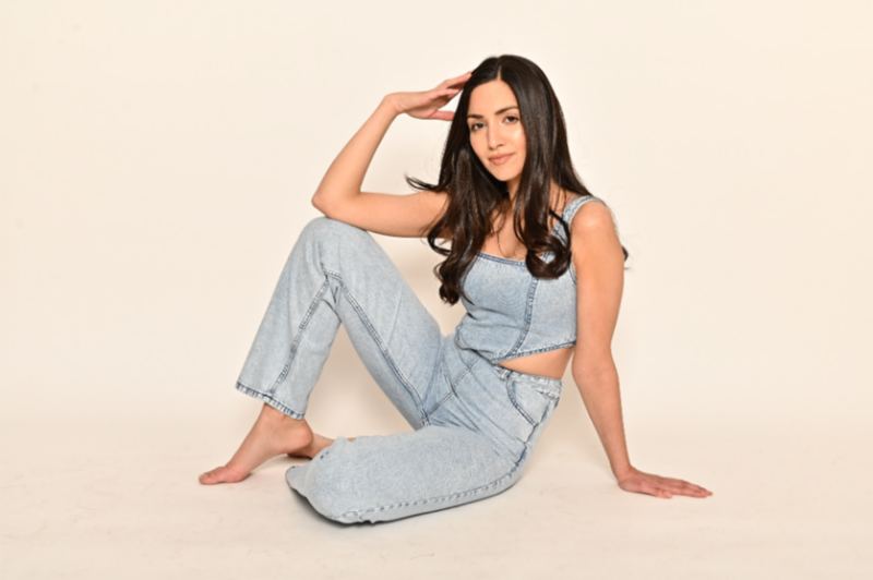 Sofia Alina – Studio denim, seated